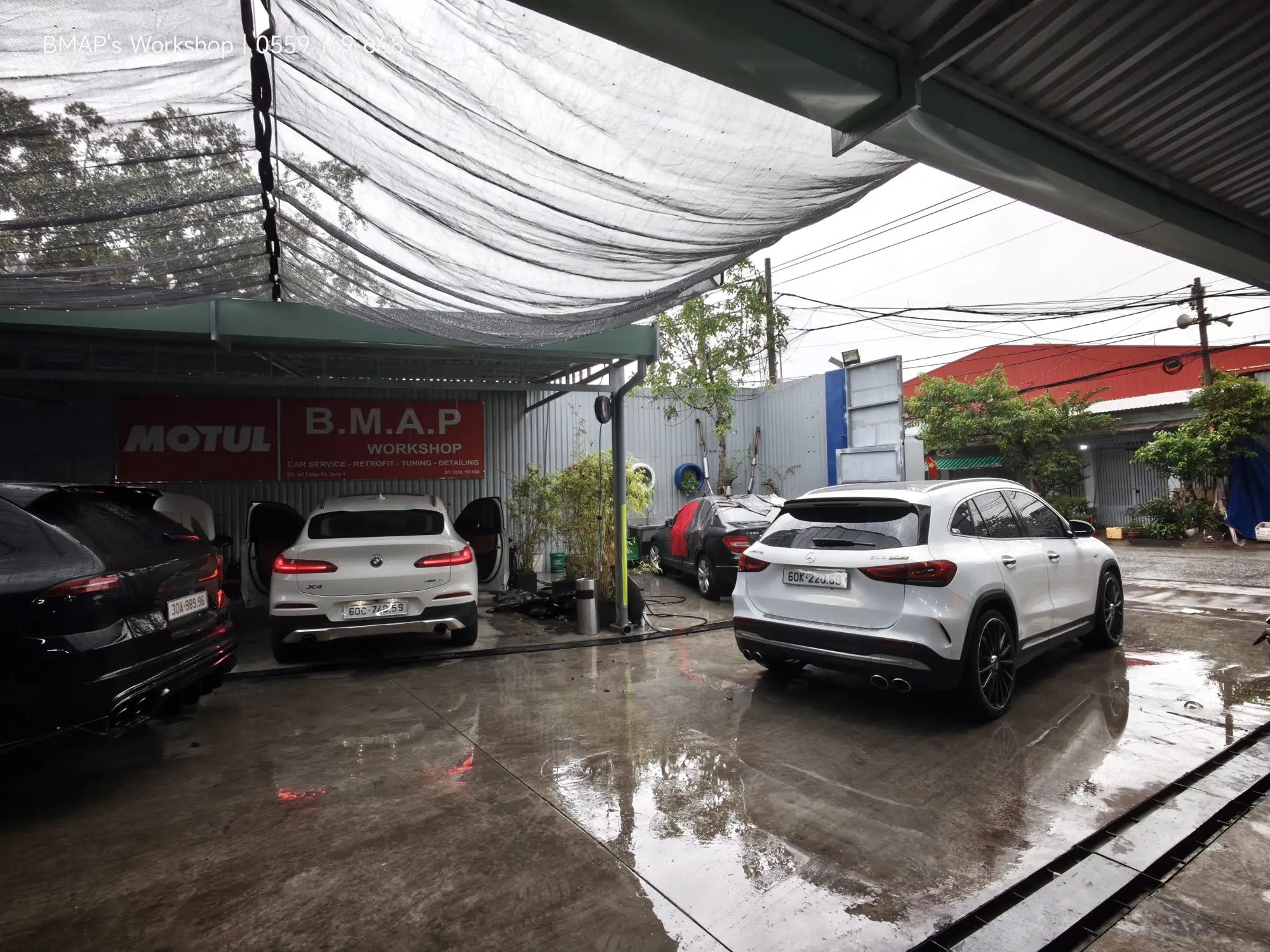 Mercedes-Benz GLA trắng chăm sóc tại xưởng BMAP