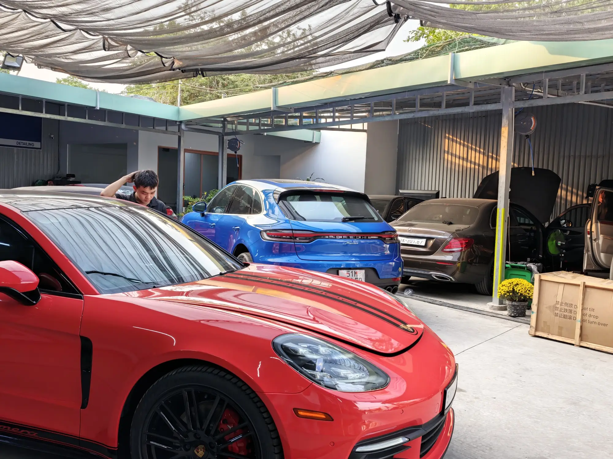 Dàn xe Đức Porsche, BMW, Mercedes chăm sóc – làm đẹp tại Sen Performance, chi nhánh BMAP